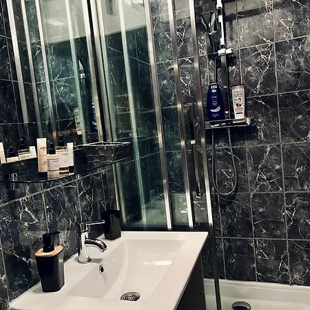 Haut De Gamme - Bain De Lumière - Vue Sur
