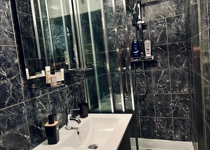 Haut De Gamme - Bain De Lumiere - Vue Sur